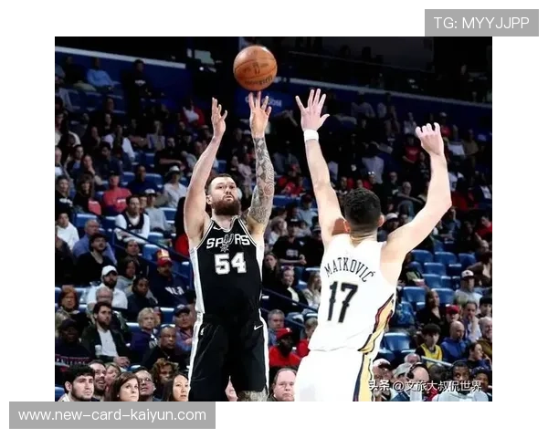 福克斯突破暴扣,国王主场掌声雷动