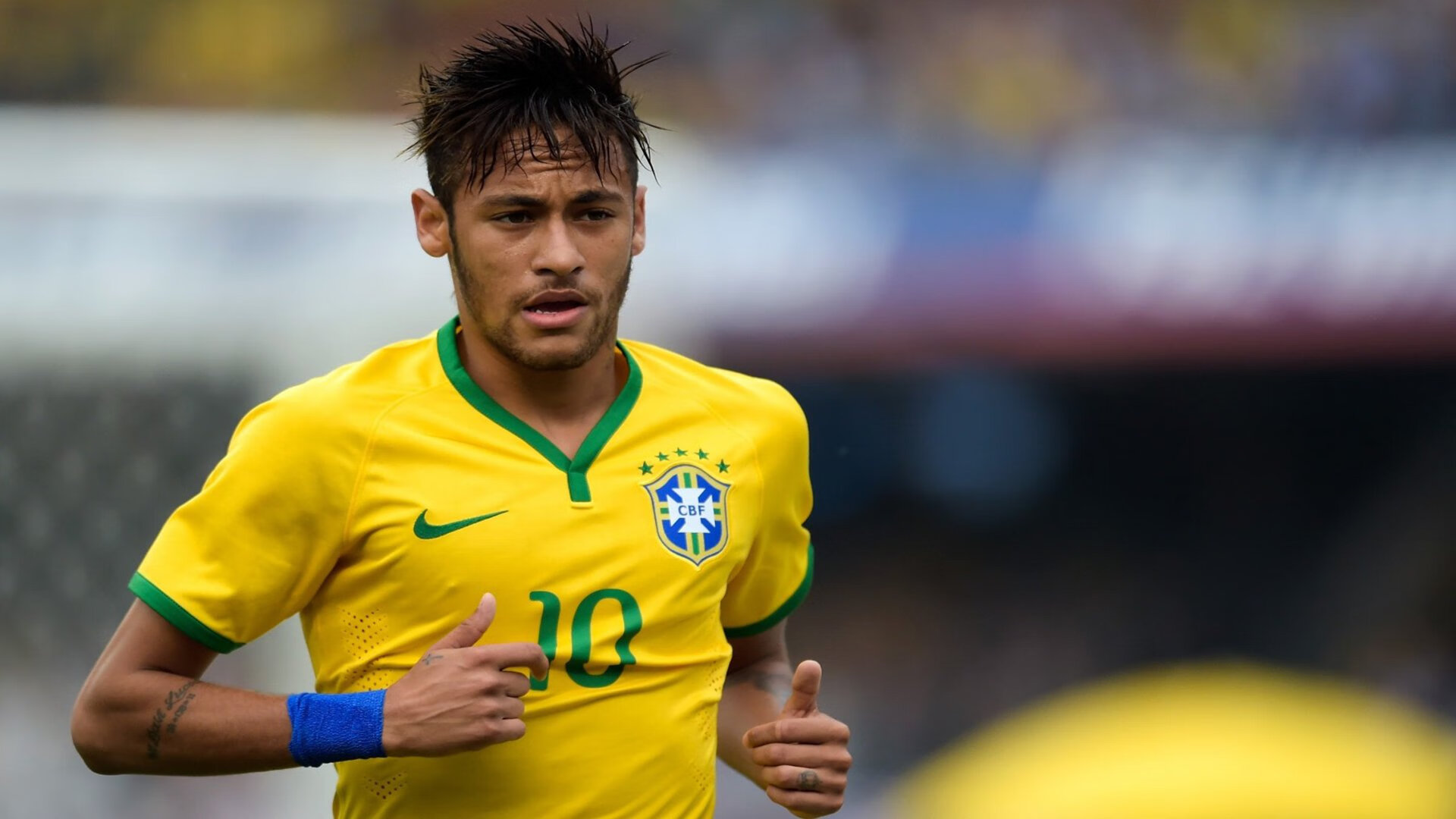 运动企业开放日 工厂参观后现场试穿专业装备